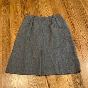 Vintage wool skirt knee length academia schoolgirl teacher office workwear